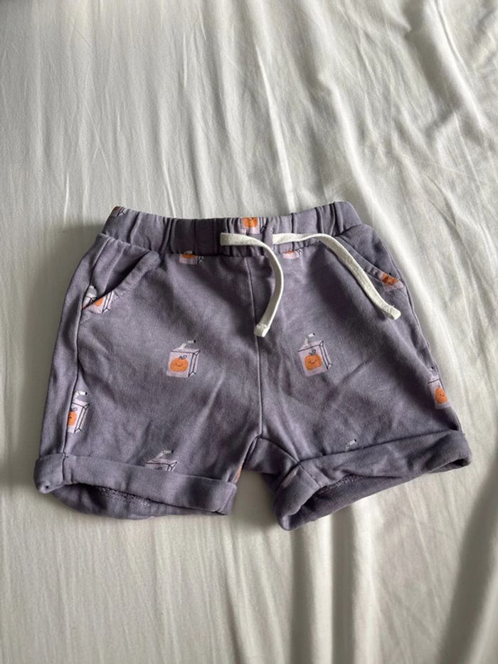 Short violet garçon