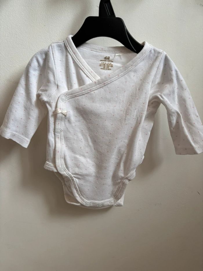 Lot 3 bodies H&M fille 1-2mois - photo numéro 7
