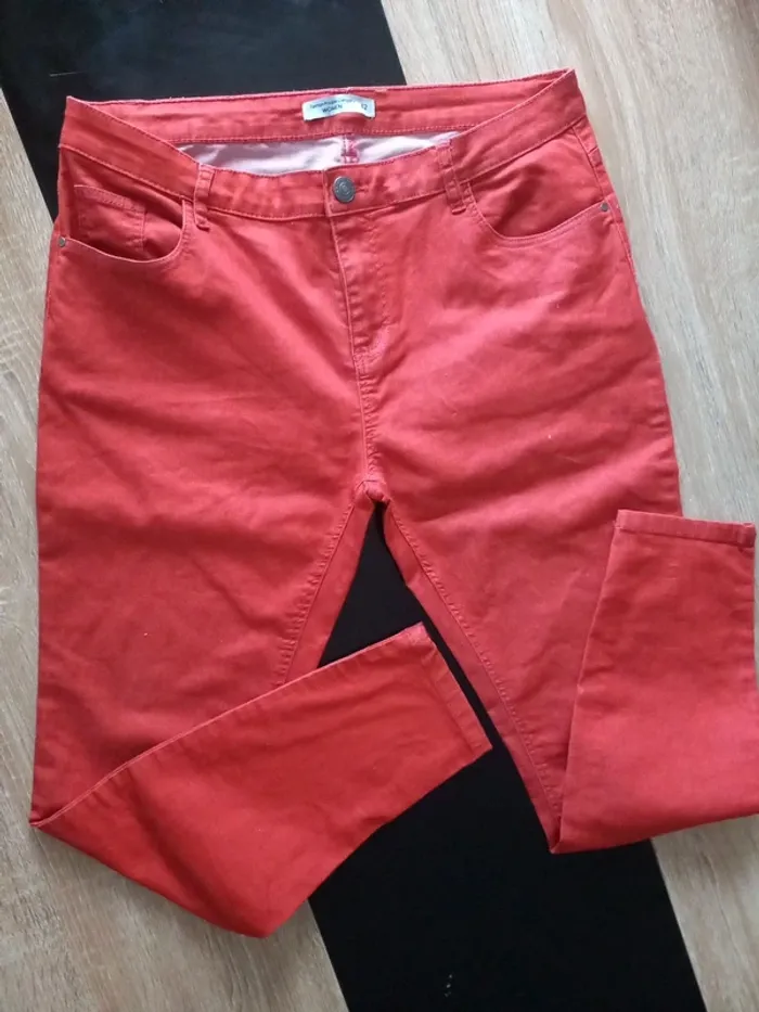 Pantalon femme T42 - photo numéro 2