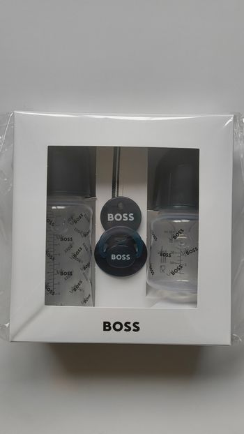 Coffret biberon et tétine Boss 