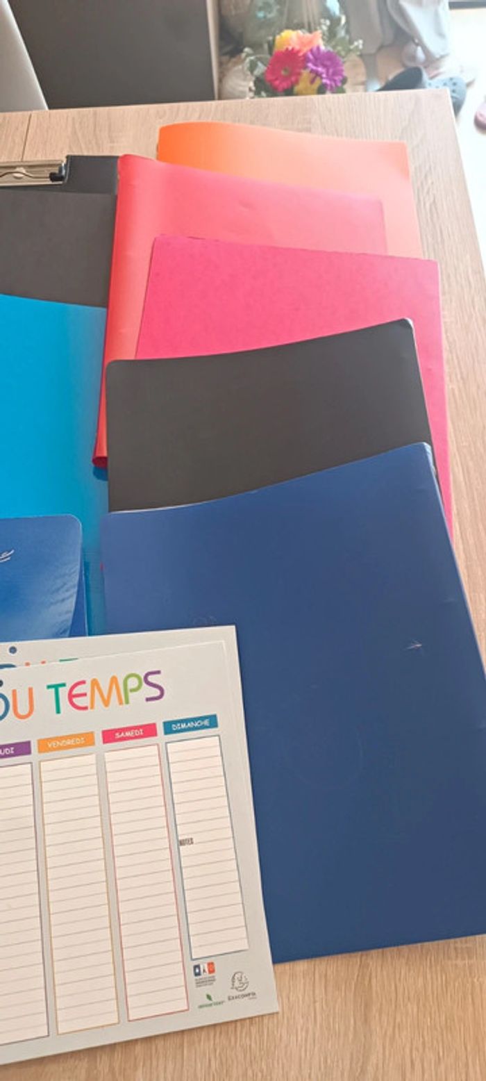 Fournitures scolaires - photo numéro 2