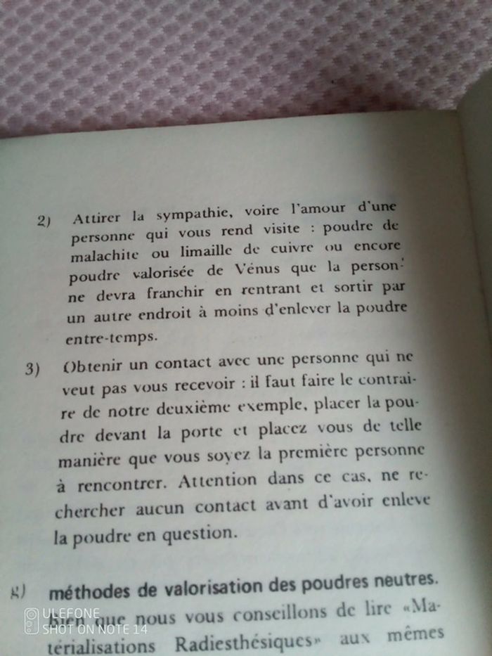 Pouvoirs et vertus des pierres précieuses jacques bersez - photo numéro 2