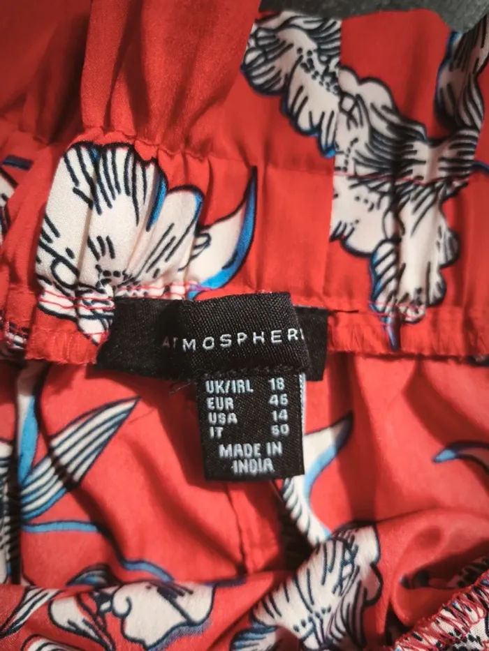 Robe sans bretelles rouge à fleurs - photo numéro 4