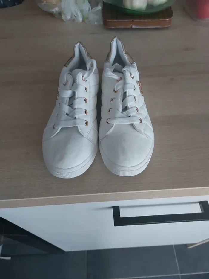 Basket taille 37