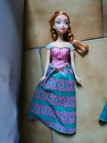 Barbie reine des neiges  disney Ana