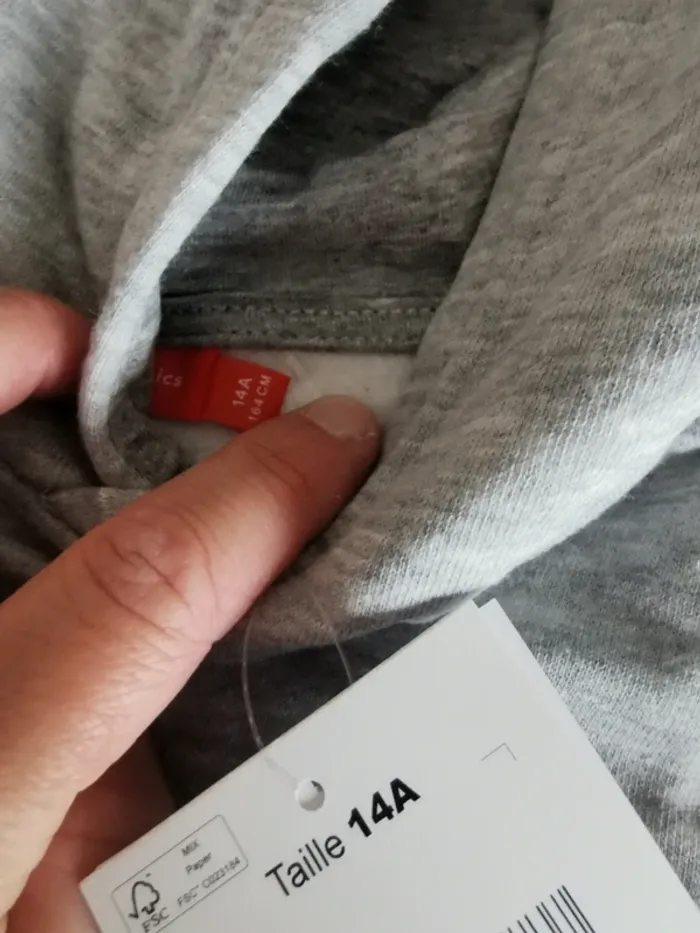 Pull neuf 14 ans - photo numéro 3