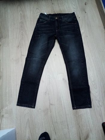 Jean effet usé 10-11A