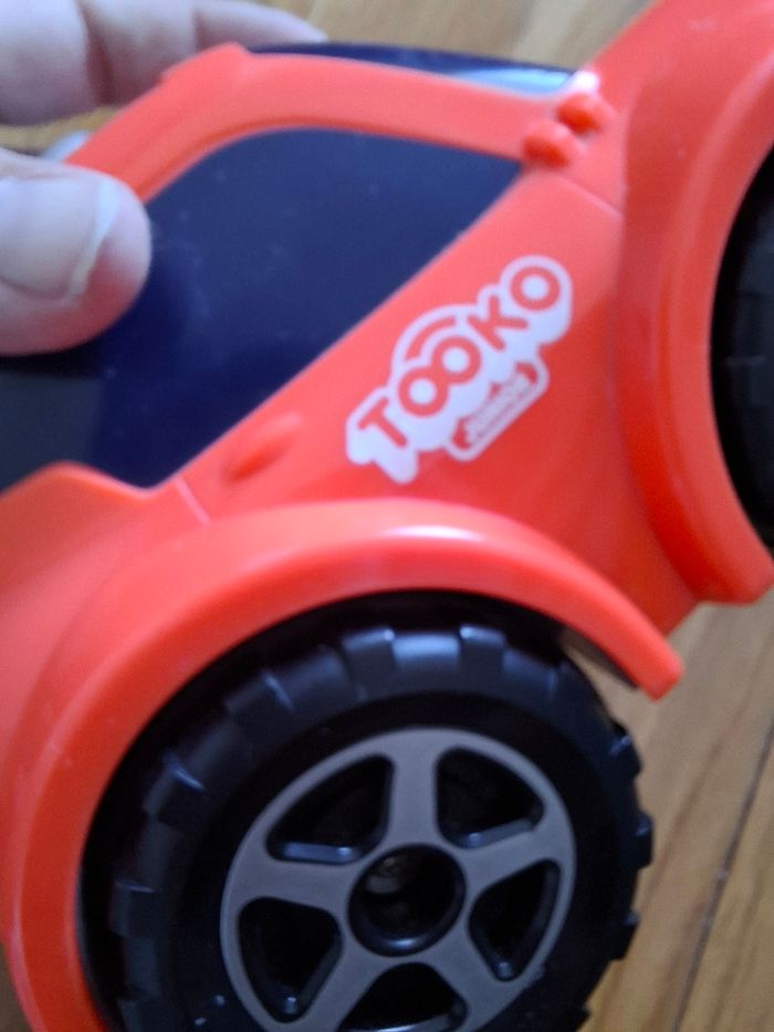 Ma première voiture télécommandée Tooko - photo numéro 7