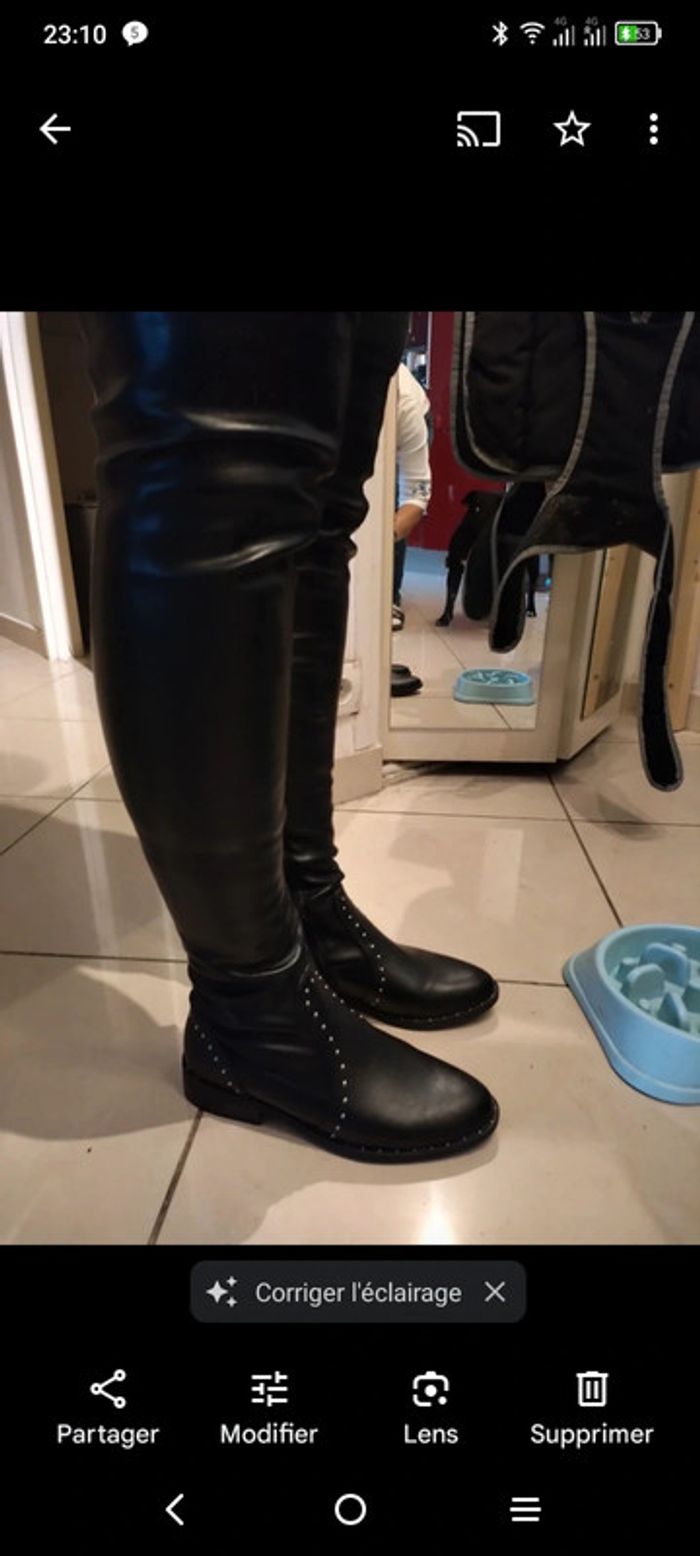 Bottes cuissardes a simili cuir neuves jamais portées pointure 36