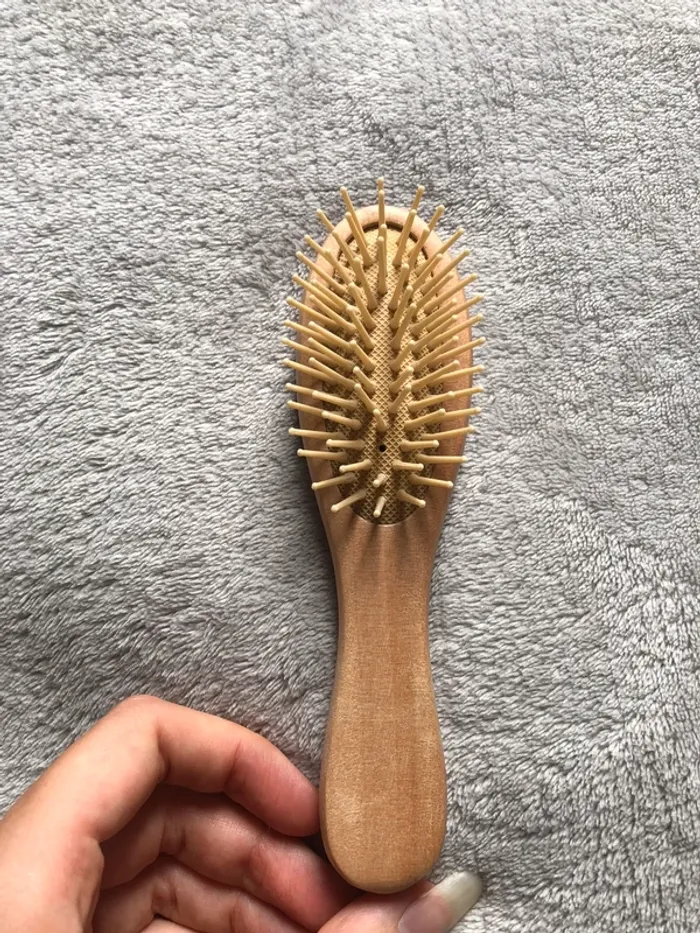 Brosse à cheveux - photo numéro 3