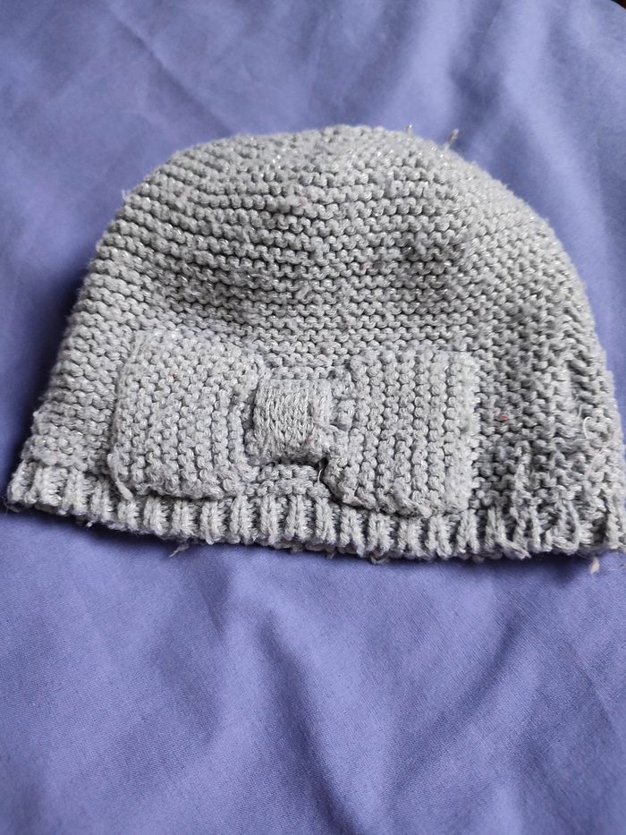 bonnet Vertbaudet gris et argenté