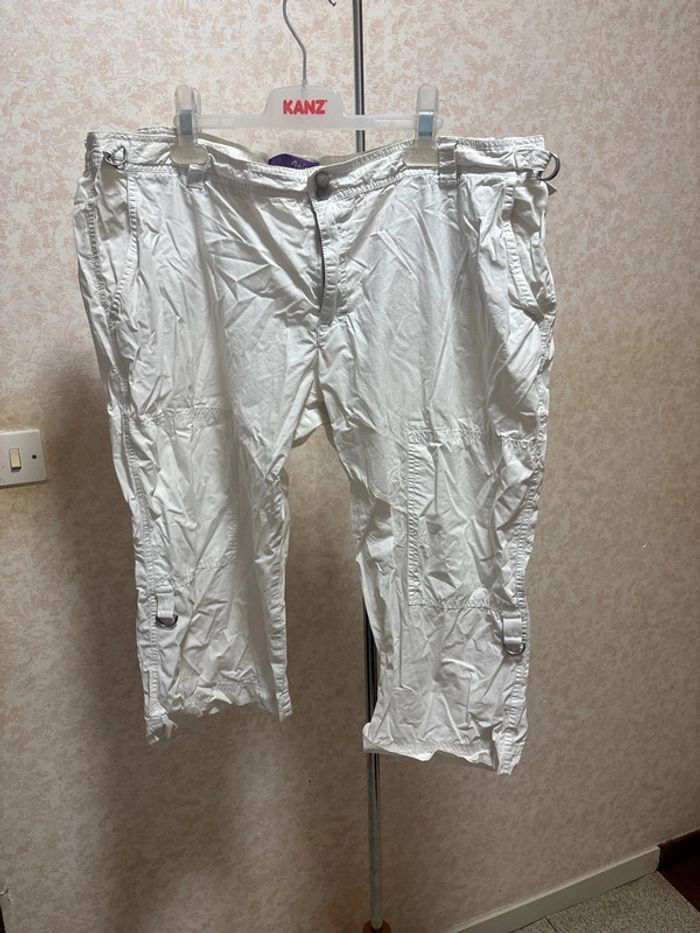 Pantacourt taille 48 marque Aniss
