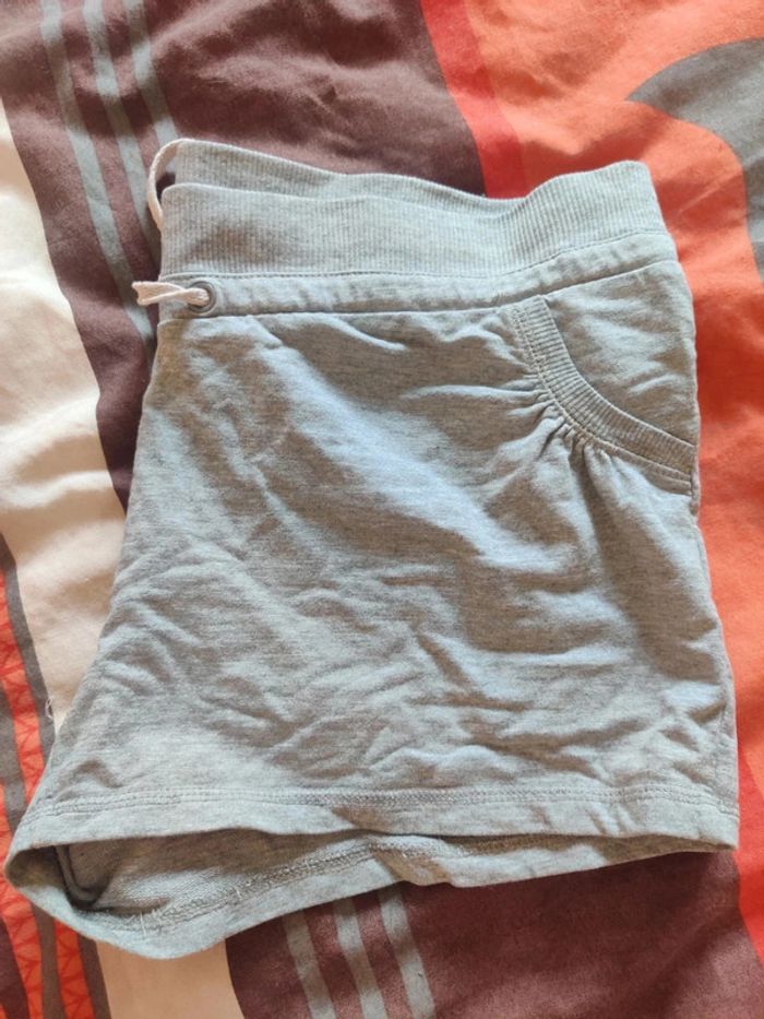 Short court 42/44 - photo numéro 4