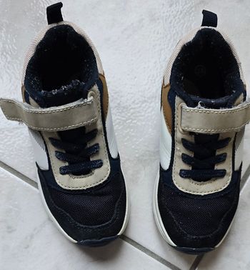 Lots de paires de baskets okaidi taille 28