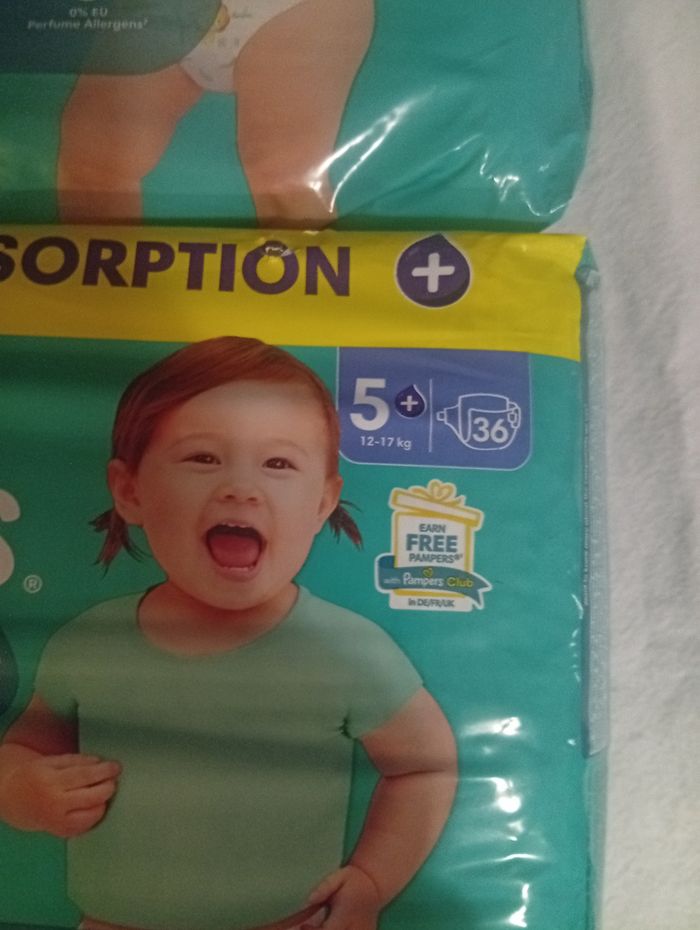 Couches Pampers taille 5+ - photo numéro 2