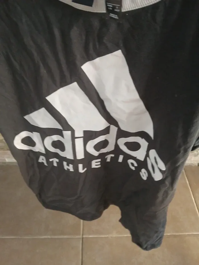 Tee-shirt adidas - photo numéro 2
