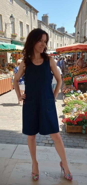 Robe chasuble taille 3 Jean c81