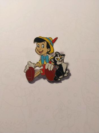 Pins Disney pinocchio et figaro
