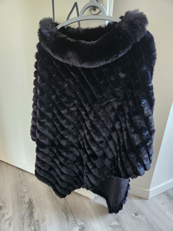 Poncho - photo numéro 2