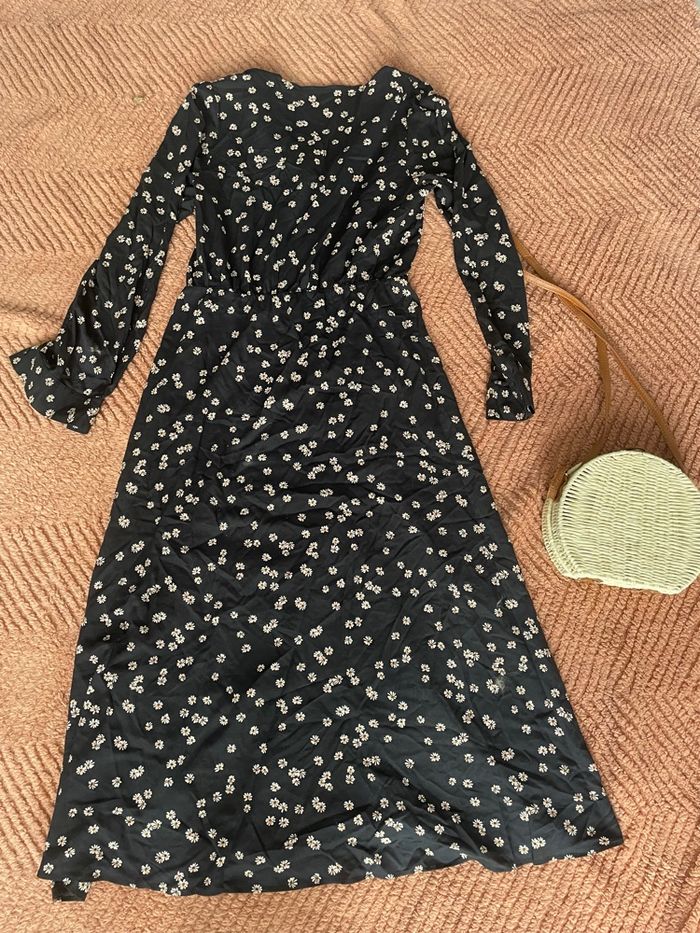 🌸jolie robe longue fleurie noir manches longues uniqlo taille M🌸 - photo numéro 2