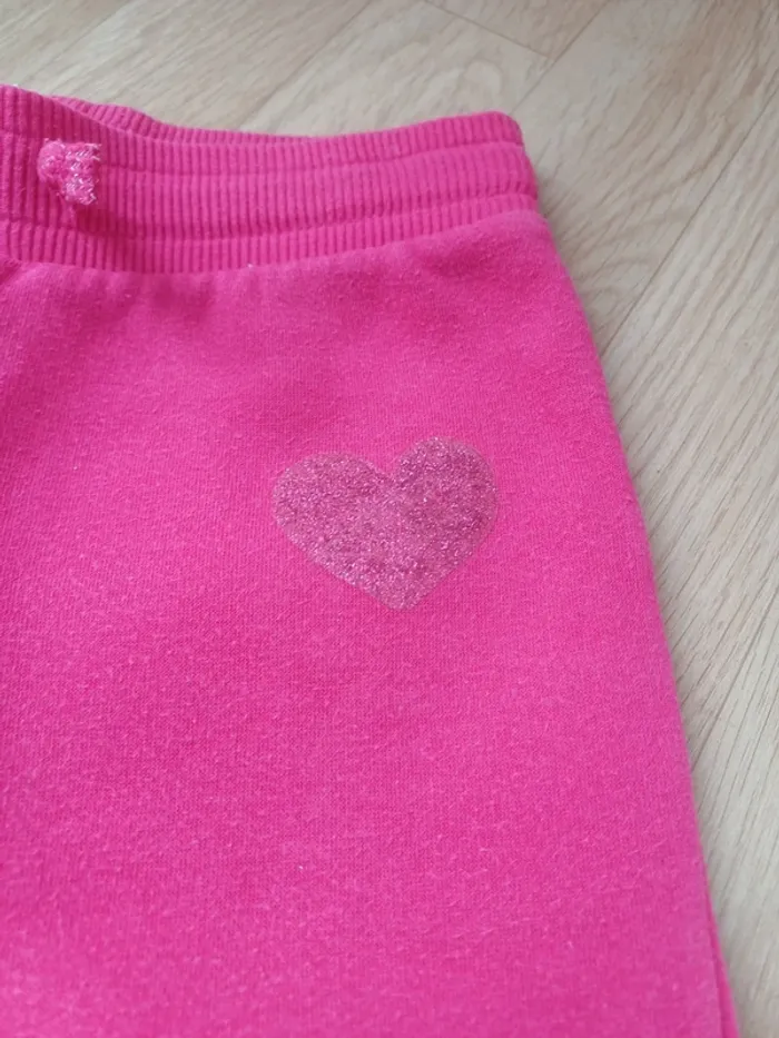 Jogging rose avec coeur - photo numéro 2