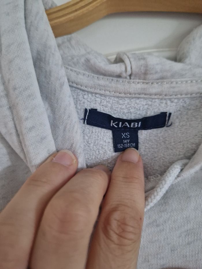 Sweat a capuche - photo numéro 3