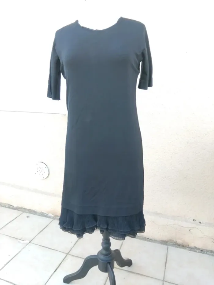 Tres belle petite robe noire Max Mara t38 - photo numéro 5