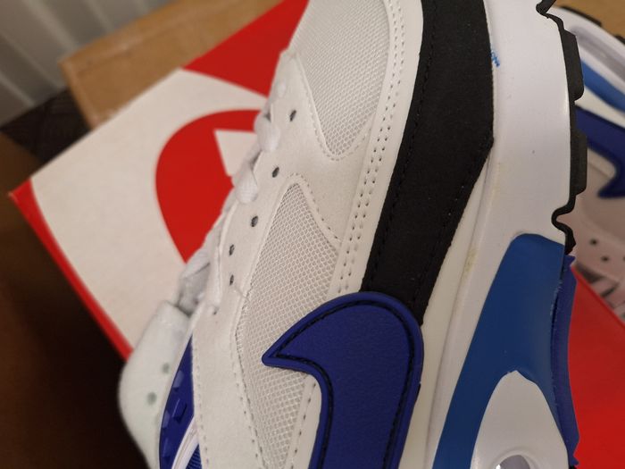 Nike air max 90 taille 43 neuve avec étiquettes 🏷 - photo numéro 4