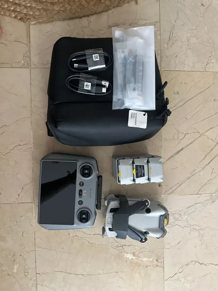 DJI Mini 4 Pro Fly More Combo - photo numéro 7