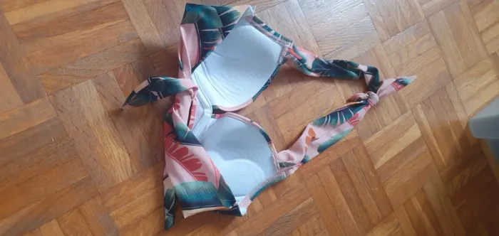 Haut de maillot de bain rembourré - photo numéro 3