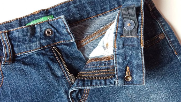 Short en jean United colors of Benetton XL / 11 ans - photo numéro 3