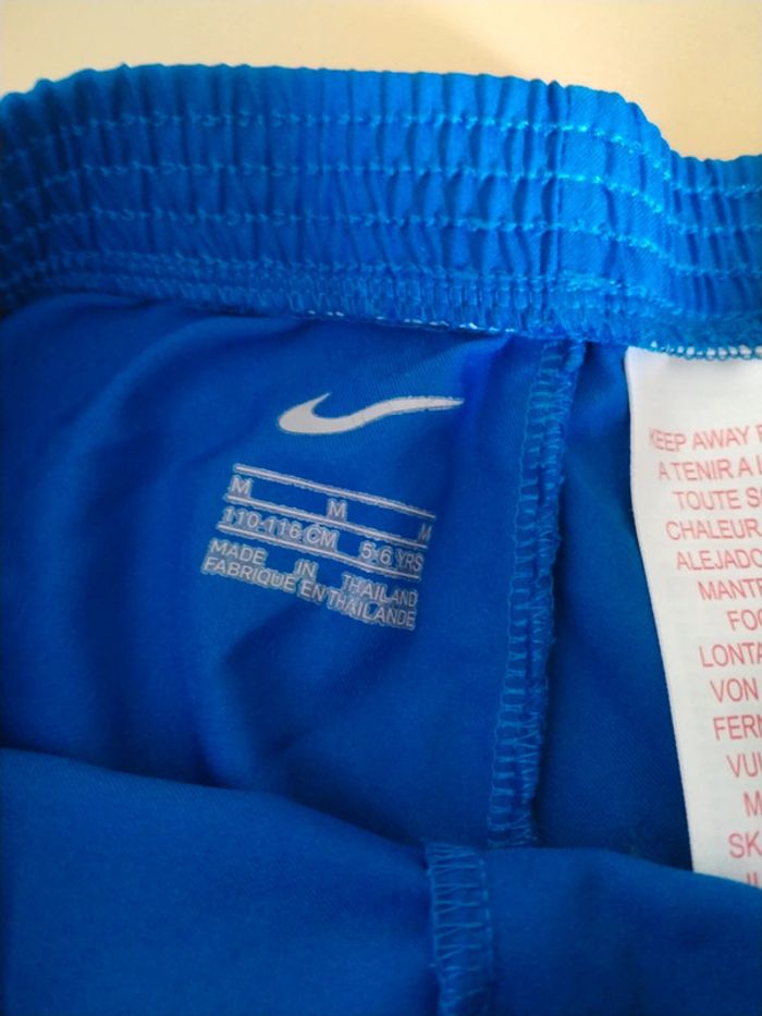 Short nike FCB 5 ans T - photo numéro 4