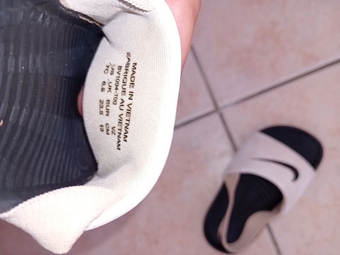 Claquette Nike t.21 - photo numéro 2