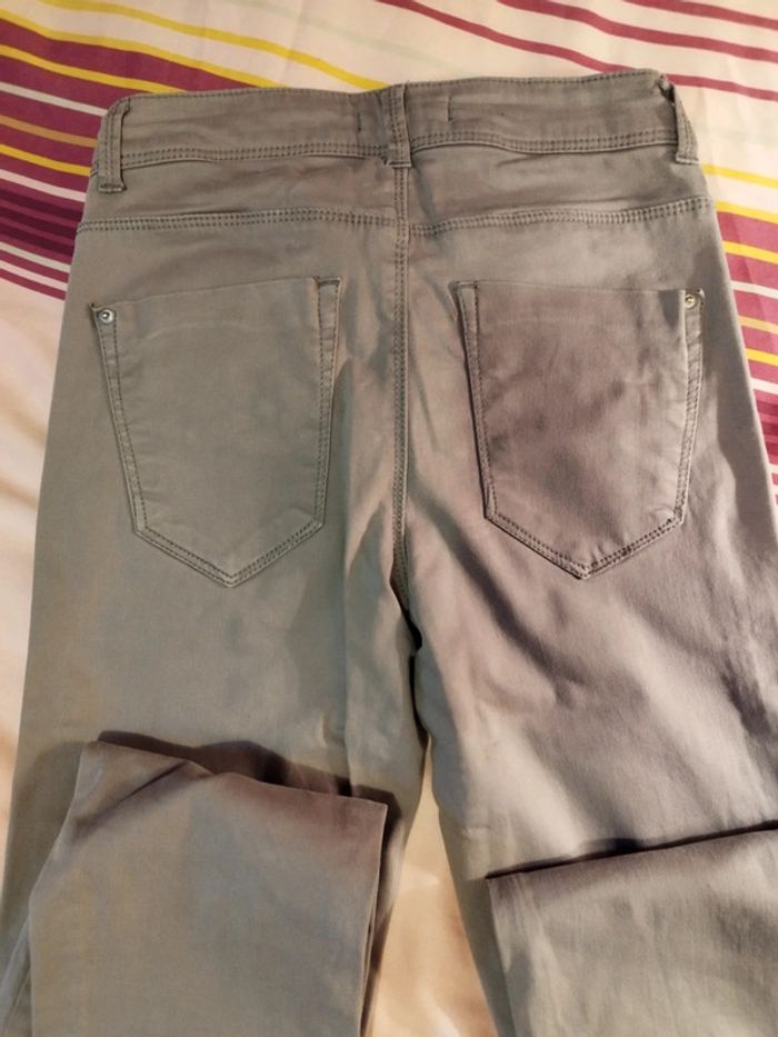 Pantalon slim gris - photo numéro 3