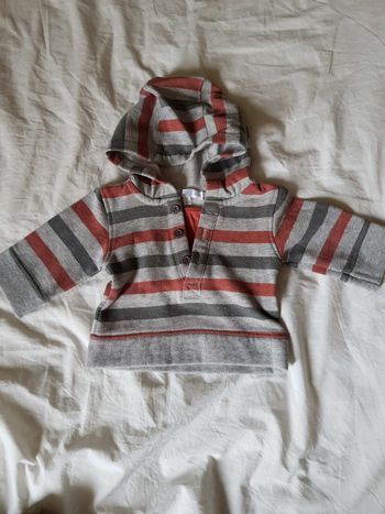 Sweat à capuche 01 mois