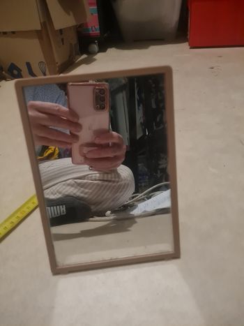 Rangement avec miroir