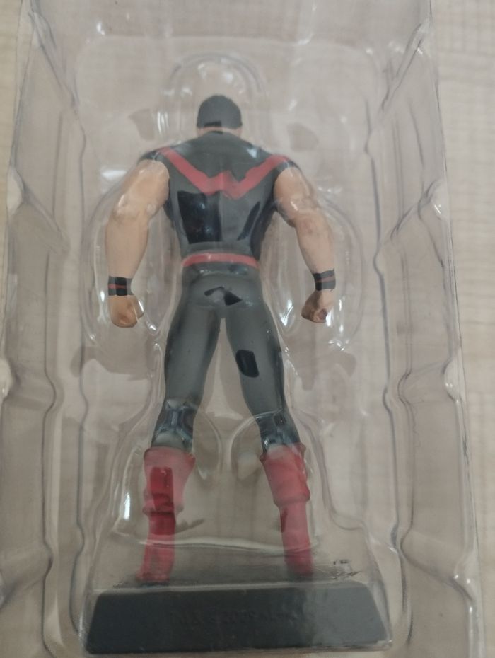 Figurine Marvel wonder man en plomb - photo numéro 3