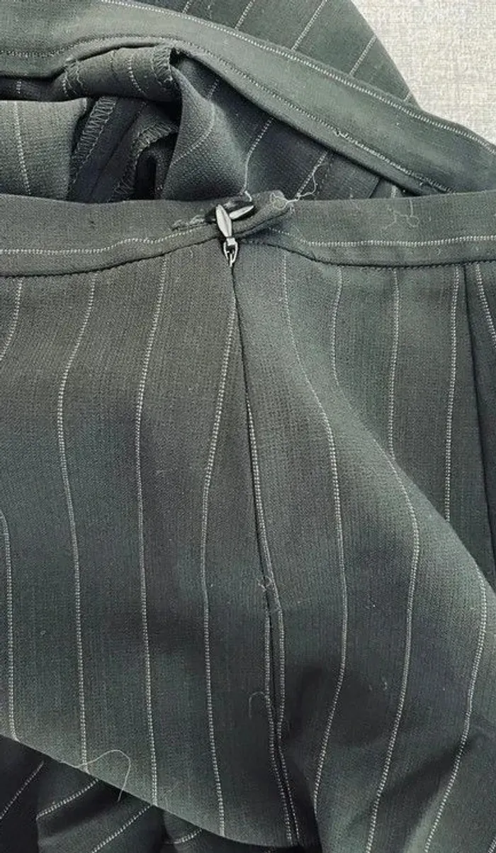 Pantalon noir Max Mara - photo numéro 3