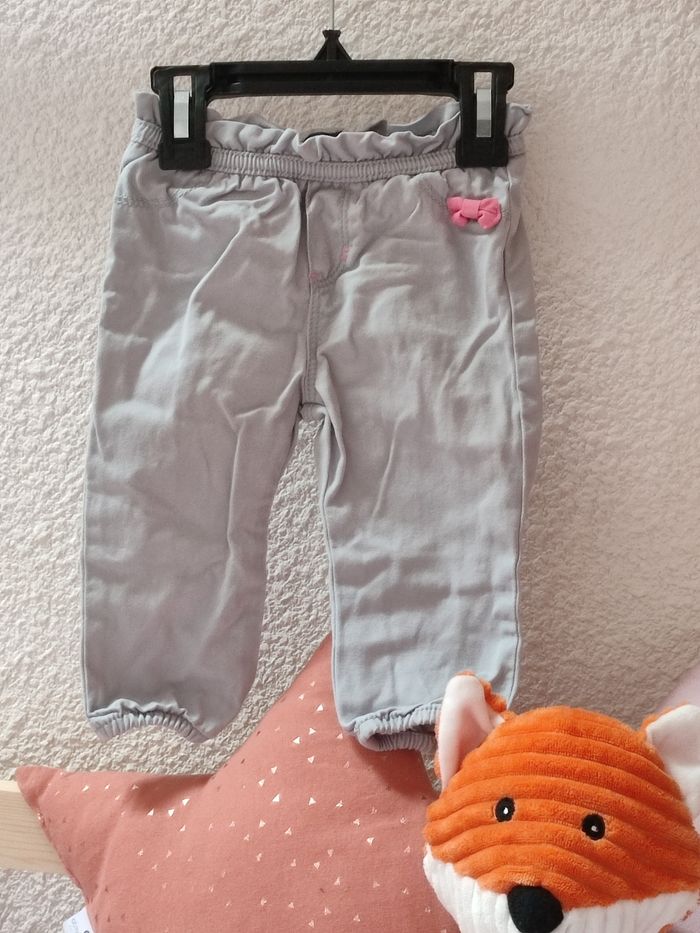 Pantalon gris - Noeud rose - 12 mois - Très bon état - In extenso - photo numéro 2