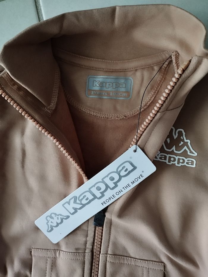 Veste Kappa neuve pour garçon, avec étiquette, jamais portée, taille 3 ans. - photo numéro 3