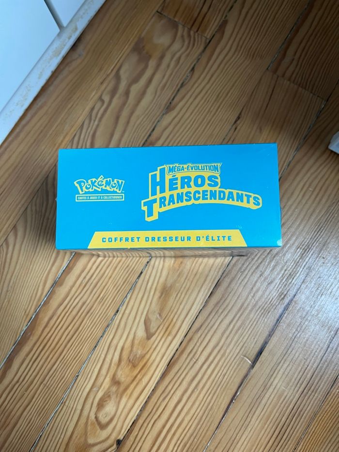 Pokémon ETB ME 2.5 Héros Transcendants - photo numéro 3