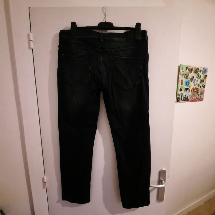 Vends jeans homme - photo numéro 2
