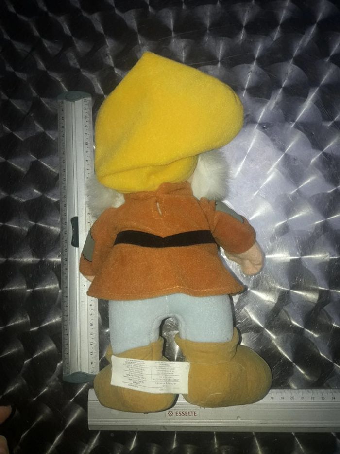 Blanche neige et les 7 nains peluche - photo numéro 2