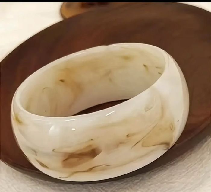 🌼Élégant bracelet en résine🌼