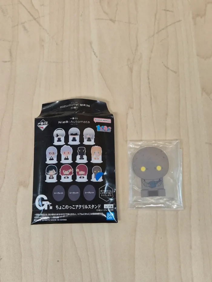 Mini figurine acrylique NieR Automata