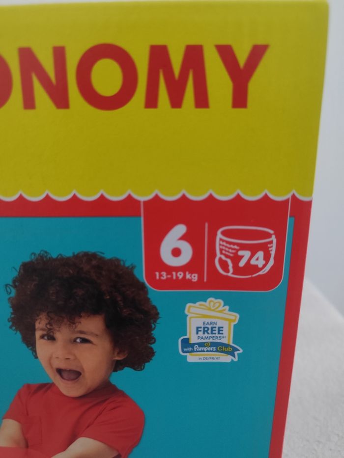 Couches Pampers - photo numéro 2