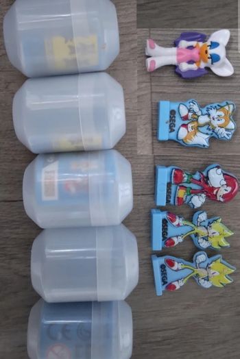 Lot figurines sonic