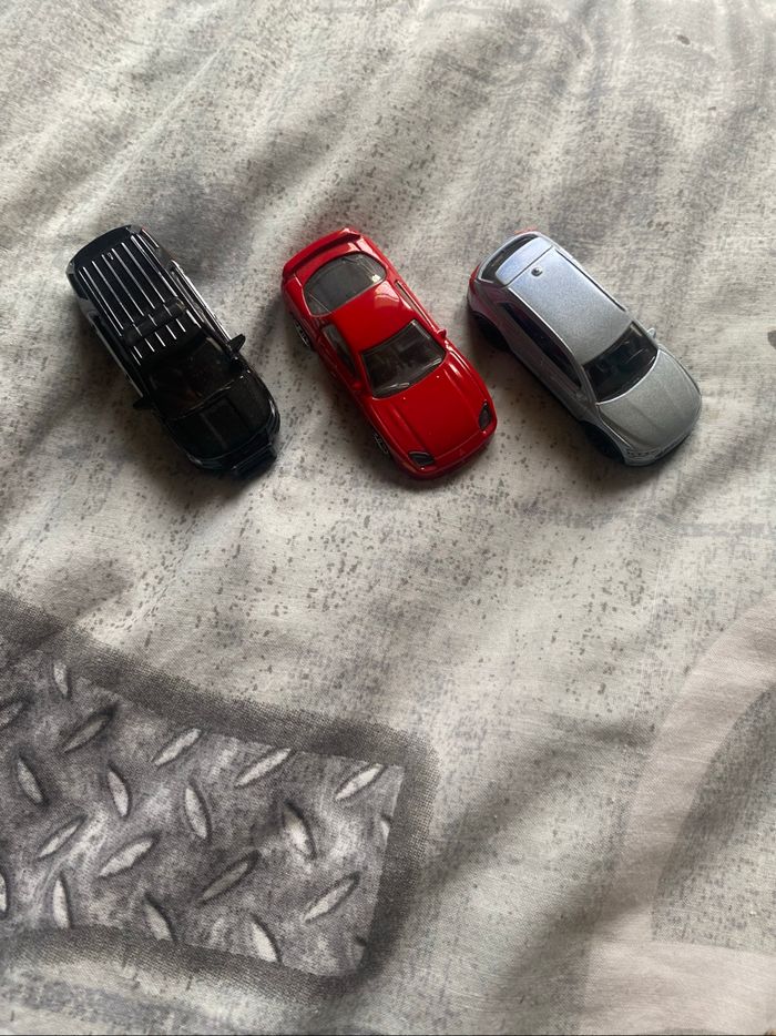 Lots de 3 voitures Matchbox - photo numéro 2