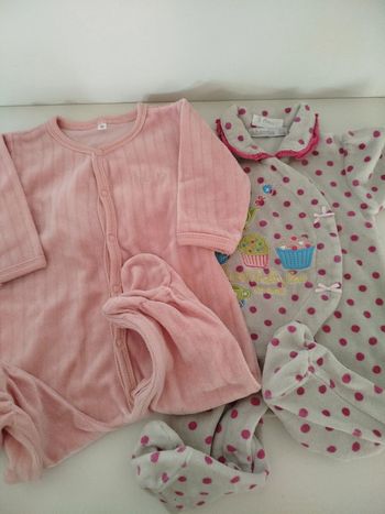 Lot 2 pyjamas fille 3 mois – velours doux