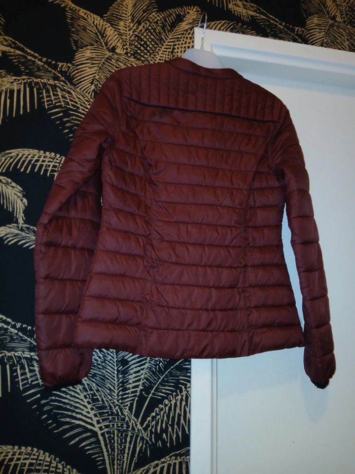 🩷 Veste matelassée bordeaux Pimkie taille Xs. - photo numéro 3